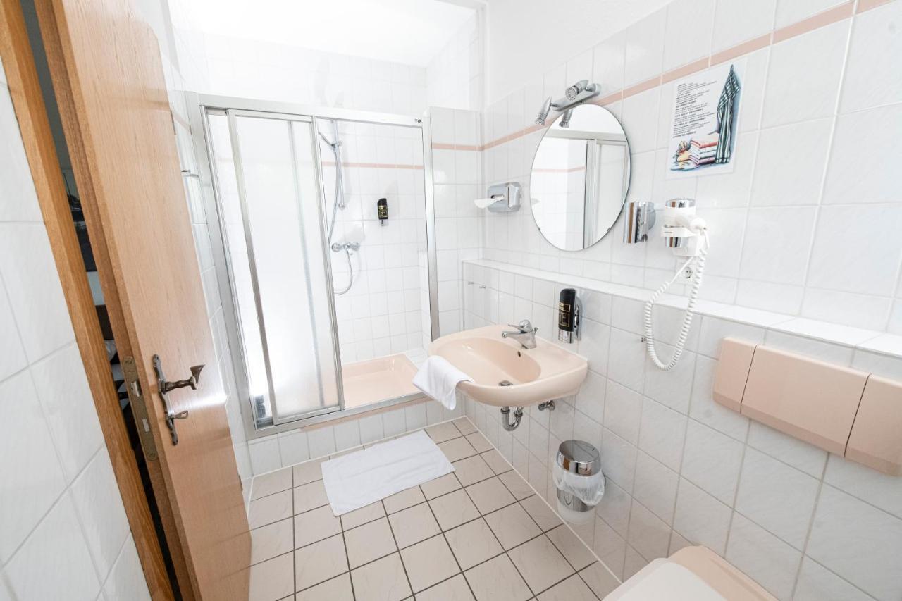 Zum Alten Faehrhaus - Bed & Breakfast Wrohm Экстерьер фото